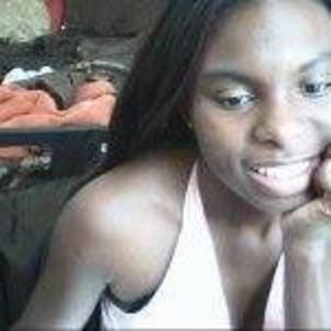 Meet your Posher, Lola